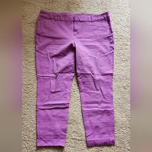 Old Navy Pixie Pant- 18